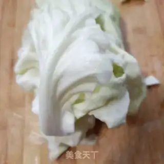 Make Piggy ears with cabbage step 1
