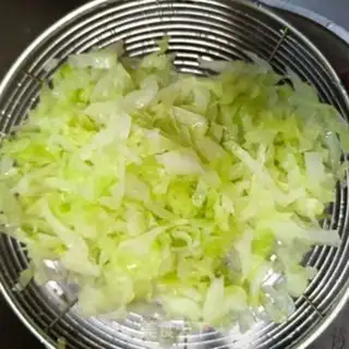 Make Piggy ears with cabbage step 5