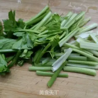 Make Celery with meat step 0