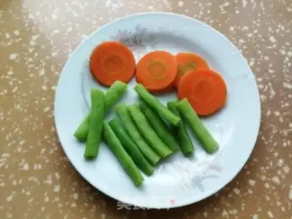 Make Soybeans egg sandwich step 2