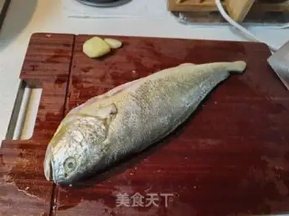 Make Fresh yellow fish step 0