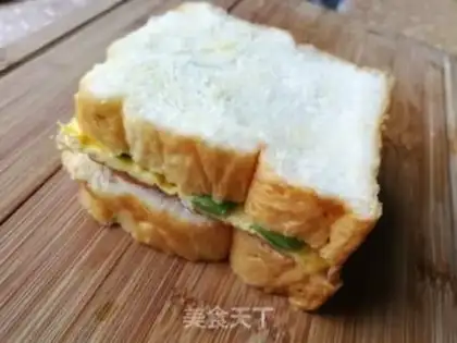 Make Soybeans egg sandwich step 8