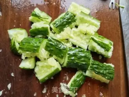 Make The muscular cucumber step 4