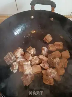 Make Four seasons of bean roasted ribs step 3