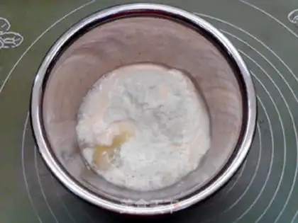 Make Taste onion bread step 1