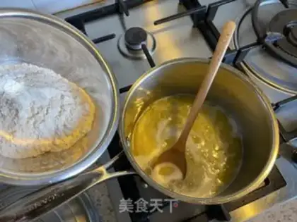 Make Puffy fingers step 2