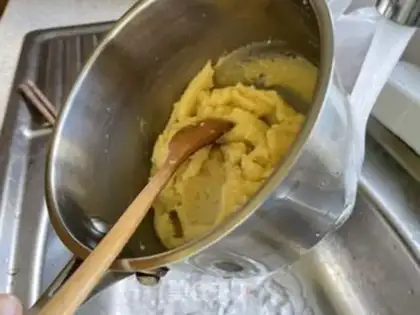 Make Puffy fingers step 5