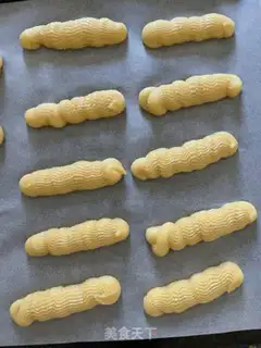 Make Puffy fingers step 10