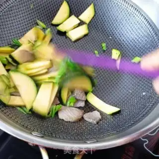 Make Pumpkin step 6