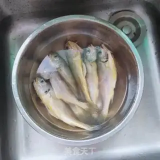 Make Pelican yellowfish step 0
