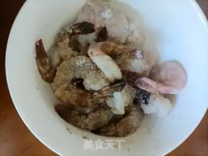 Make Pinetail shrimp step 1