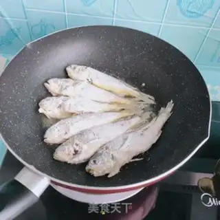 Make Pelican yellowfish step 5