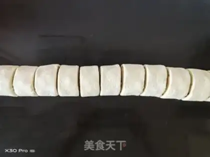Make Squeeze the radish rolls step 2