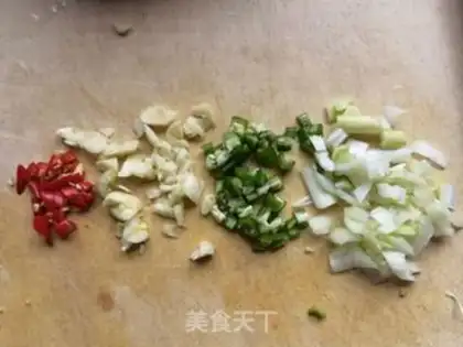 Make Scallops and pine eggs step 7