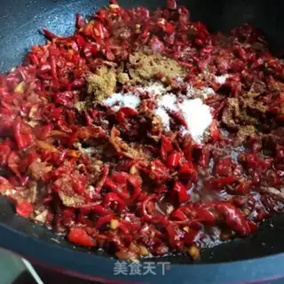 Make Xinjiang chili sauce step 6