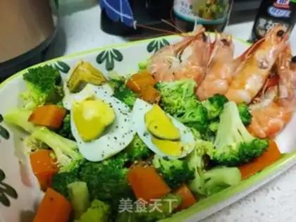 Make Shrimp and blue salad step 9