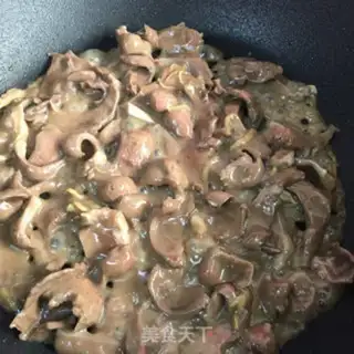 Make The onions are burning the pig