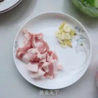 Make Five flowers and a handmeat step 3