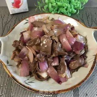 Make The onions are burning the pig