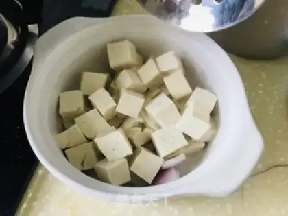 Make Cinnamon and tofu step 2