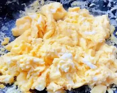 Make Weenie luminum fried eggs step 5