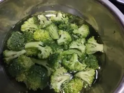Make Slurpy shrimp balls step 6