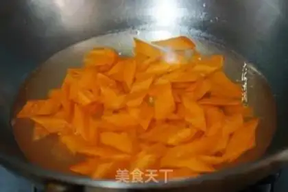 Make Shrimp fried broccoli step 2