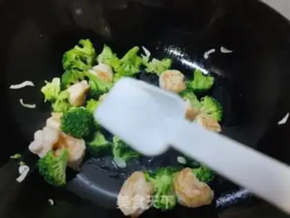 Make Slurpy shrimp balls step 11