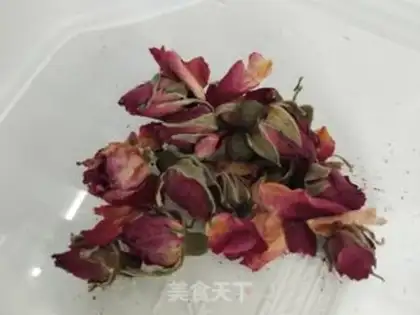 Make Red-tree rose rosary tea step 0