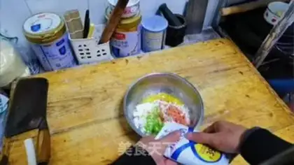 Make Eggs and ham pancakes step 4