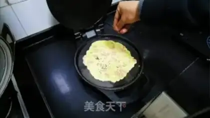 Make Eggs and ham pancakes step 9