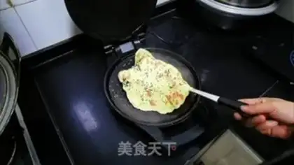 Make Eggs and ham pancakes step 11