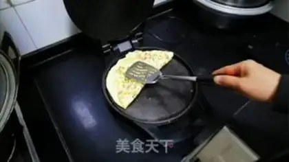 Make Eggs and ham pancakes step 12