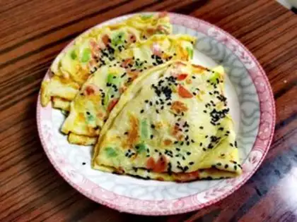 Make Eggs and ham pancakes step 13