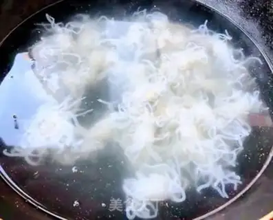 Make Bean roll carrot tarted onions step 4