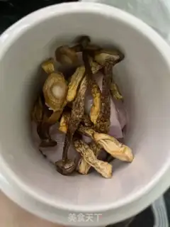 Make Chicken soup for deer mushrooms step 3
