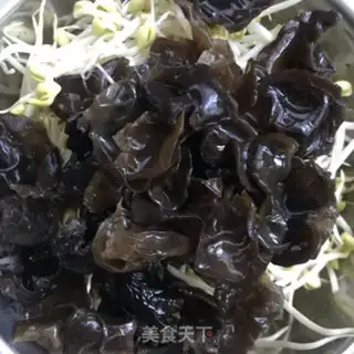 Make Soybean sprouts step 4