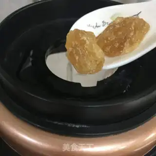 Make Ice cream pineapples step 4