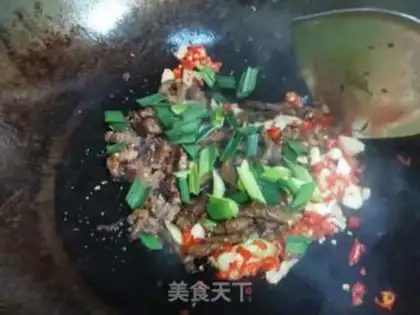 Make Garlic peppers for beef step 7