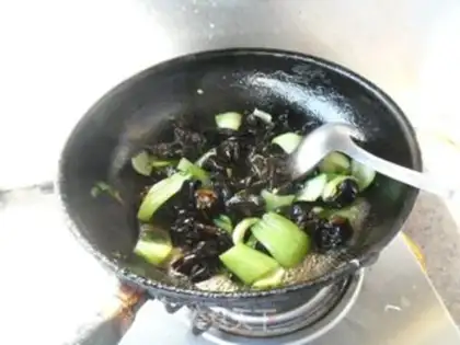 Make Autumn ear oil step 6