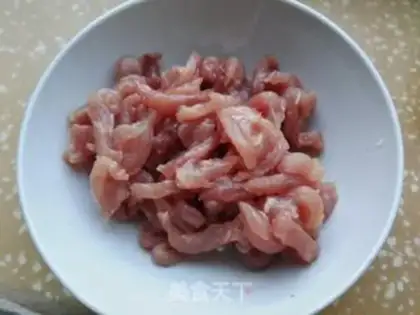 Make Bean-bread carrots, fried meat step 0