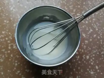 Make Six-inch sponge cake step 1