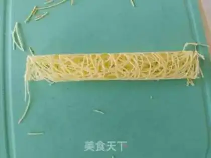 Make Double lace egg rolls step 8
