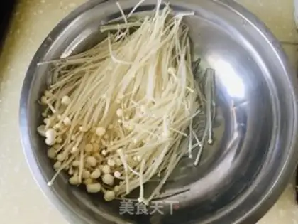 Make The ginseng cucumber soup step 2