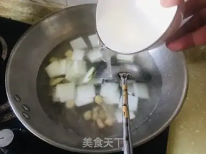 Make The ginseng cucumber soup step 6