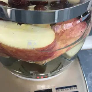 Make Red-tree apple soup step 2