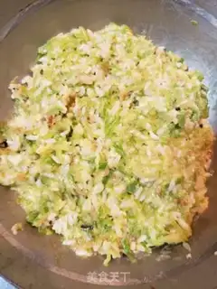 Make Ropsy eggs, shrimp pie step 7