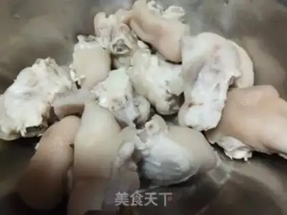Make Red burning pig hoof step 3