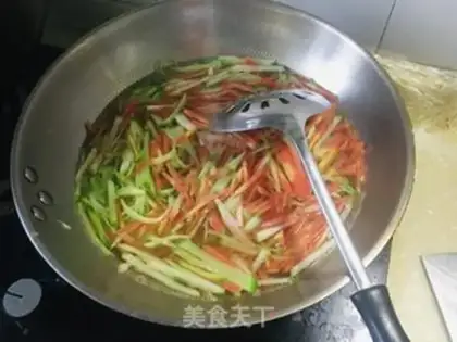 Make Big radish dumplings step 6