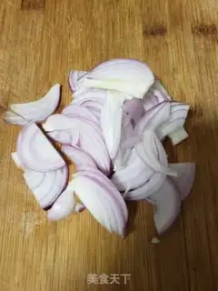 Make The bitter melon with the onions step 0